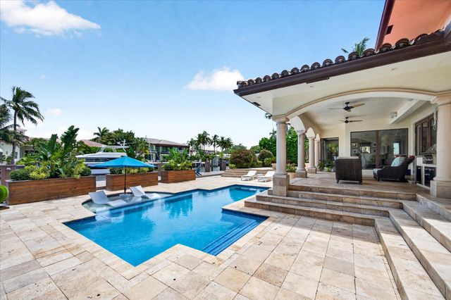 2740 NE 17th Street, Fort Lauderdale, FL 33305