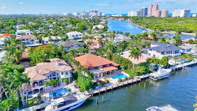 2740 NE 17th Street, Fort Lauderdale, FL 33305