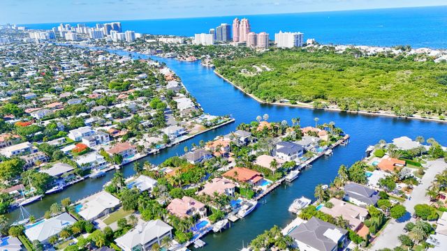 2740 NE 17th Street, Fort Lauderdale, FL 33305