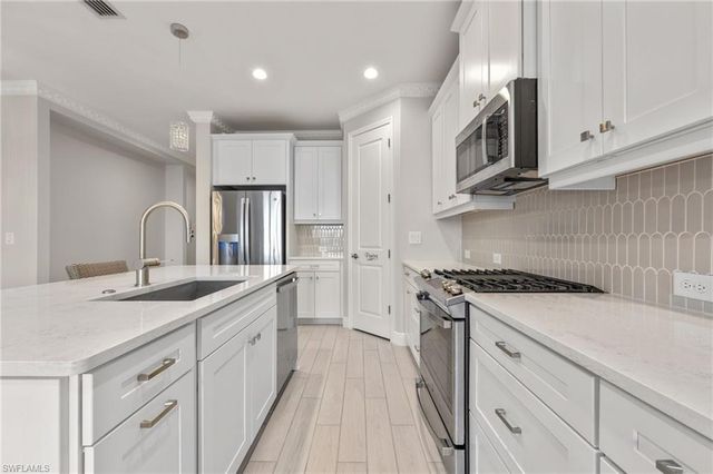 4564 Centaurus CIR, Naples, FL 34120