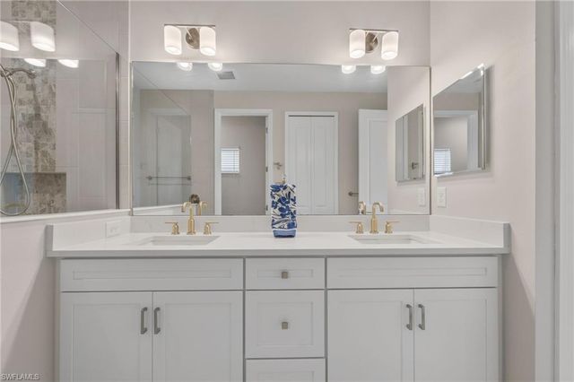 4564 Centaurus CIR, Naples, FL 34120