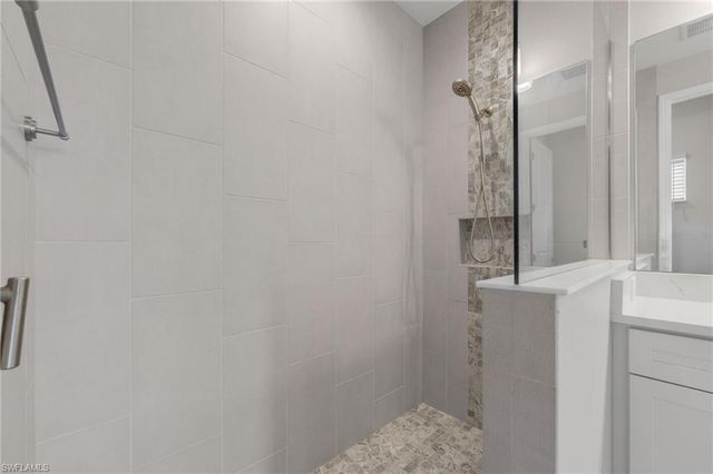 4564 Centaurus CIR, Naples, FL 34120