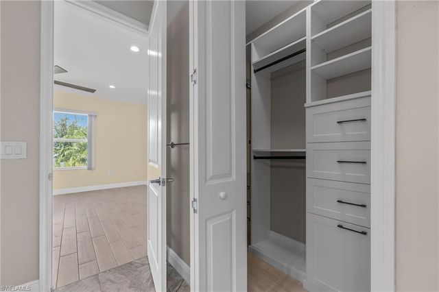 4564 Centaurus CIR, Naples, FL 34120