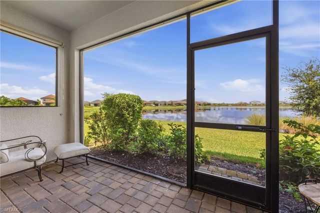 4564 Centaurus CIR, Naples, FL 34120