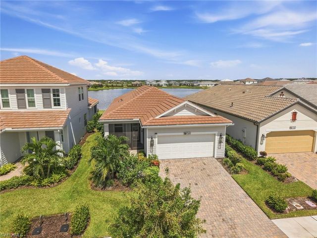4564 Centaurus CIR, Naples, FL 34120