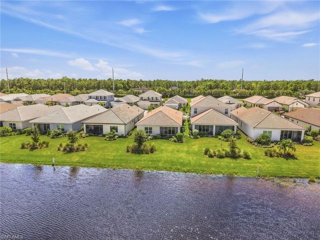 4564 Centaurus CIR, Naples, FL 34120