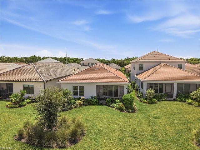 4564 Centaurus CIR, Naples, FL 34120