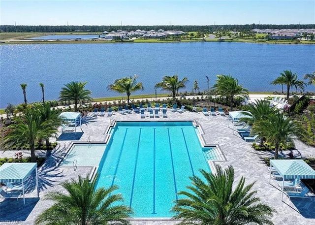 4564 Centaurus CIR, Naples, FL 34120