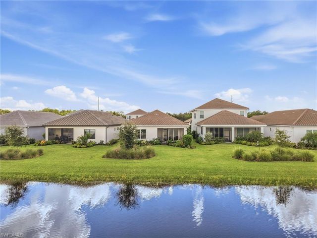 4564 Centaurus CIR, Naples, FL 34120