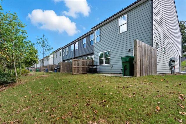 2832 Saratoga Lake View, Decatur, GA 30034