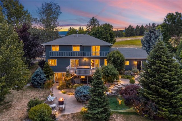 4002 S Long Ln, Greenacres, WA 99016