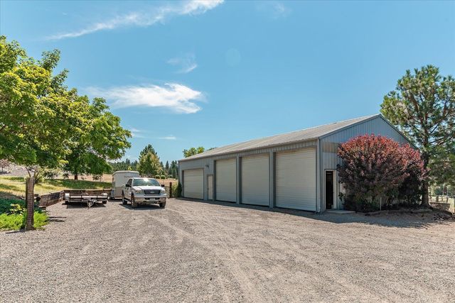 4002 S Long Ln, Greenacres, WA 99016