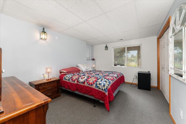 4002 S Long Ln, Greenacres, WA 99016