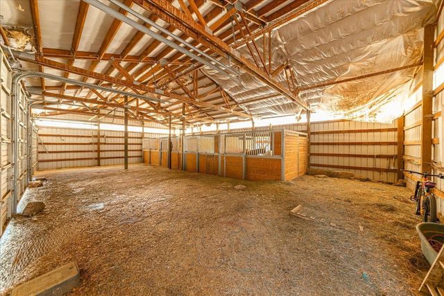 4002 S Long Ln, Greenacres, WA 99016