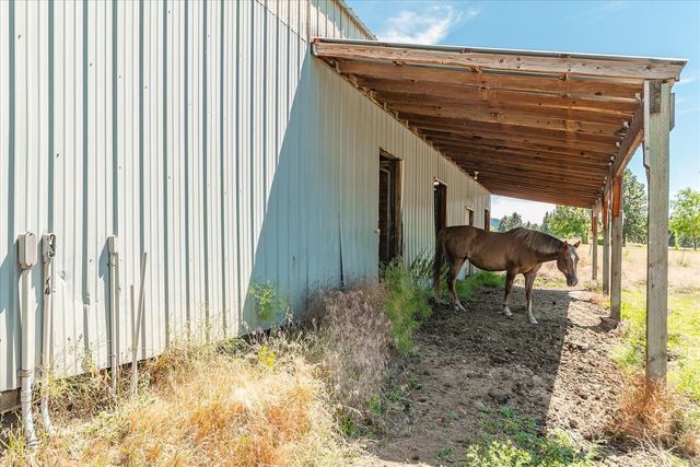 4002 S Long Ln, Greenacres, WA 99016