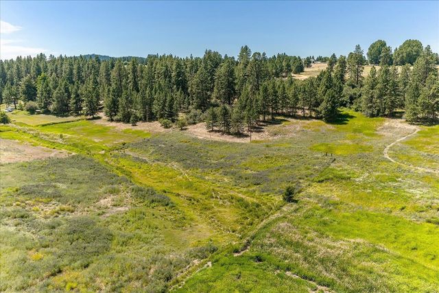 4002 S Long Ln, Greenacres, WA 99016