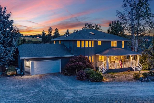 4002 S Long Ln, Greenacres, WA 99016