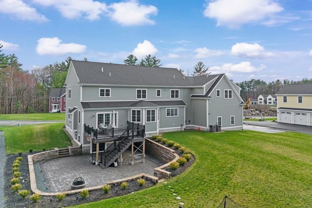 14 Charles St, North Reading, MA 01864