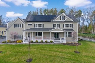 14 Charles St, North Reading, MA 01864