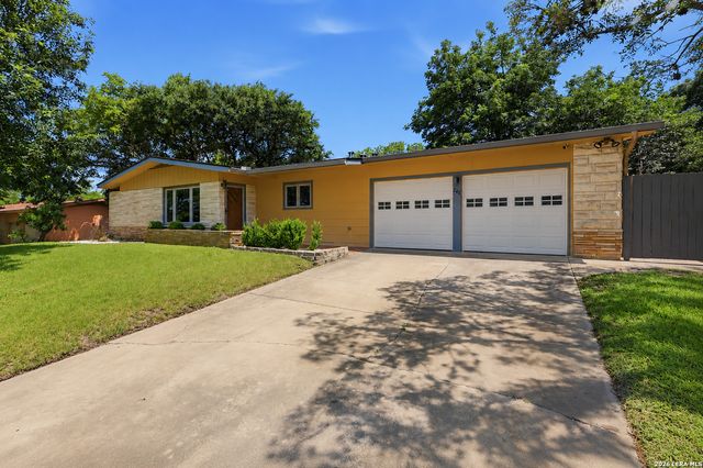 246 W GLENVIEW DR, San Antonio, TX 78228