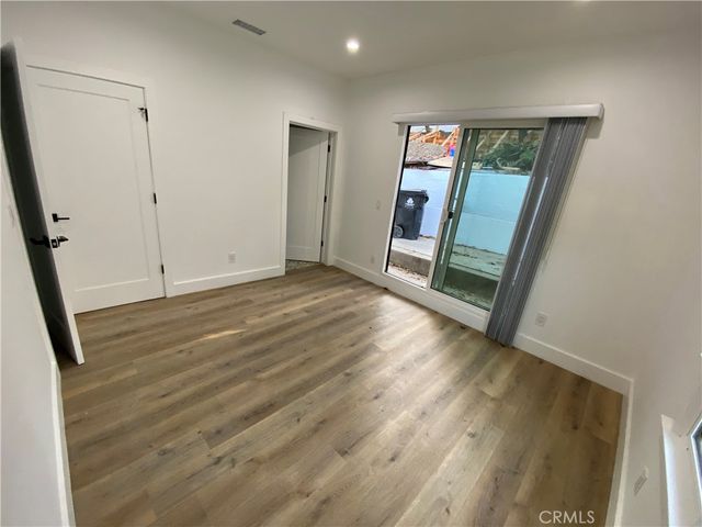 3106 W Berkeley Avenue, Los Angeles, CA 90026