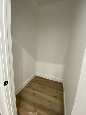 3106 W Berkeley Avenue, Los Angeles, CA 90026