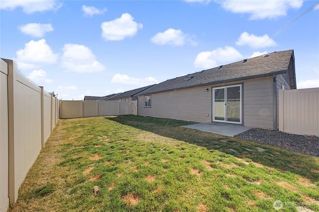1118 W Sequoia Road, Moses Lake, WA 98837