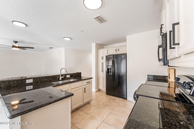 200 LAGUNA VILLAS Boulevard C32, Jacksonville Beach, FL 32250