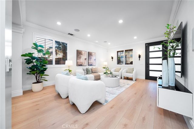 28 Boulder Creek, Irvine, CA 92602