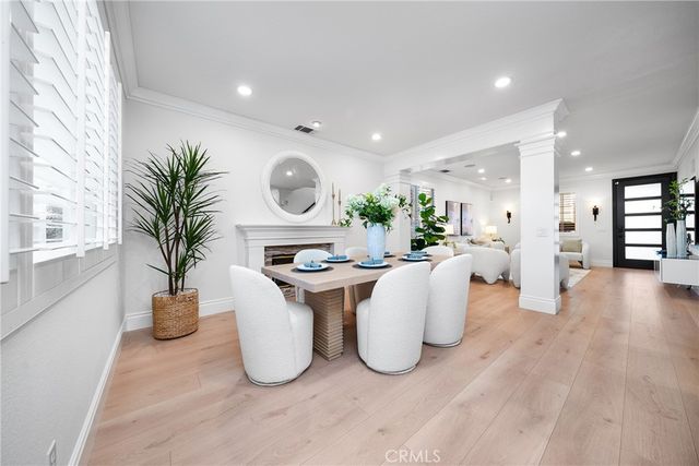 28 Boulder Creek, Irvine, CA 92602