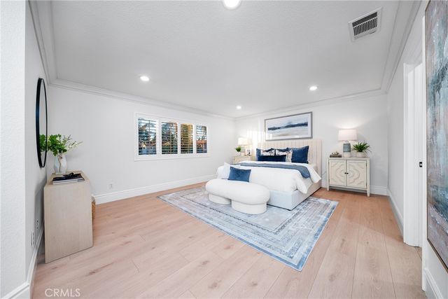 28 Boulder Creek, Irvine, CA 92602