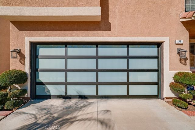 28 Boulder Creek, Irvine, CA 92602