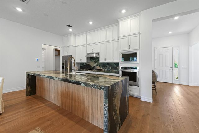 10799 STELLAR Circle, Palm Beach Gardens, FL 33412