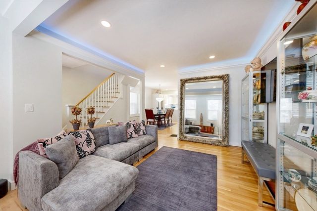 7 Madison Ave, Cambridge, MA 02140