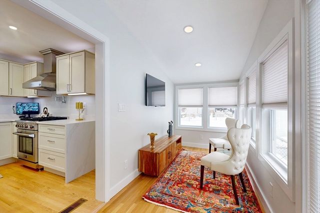 7 Madison Ave, Cambridge, MA 02140