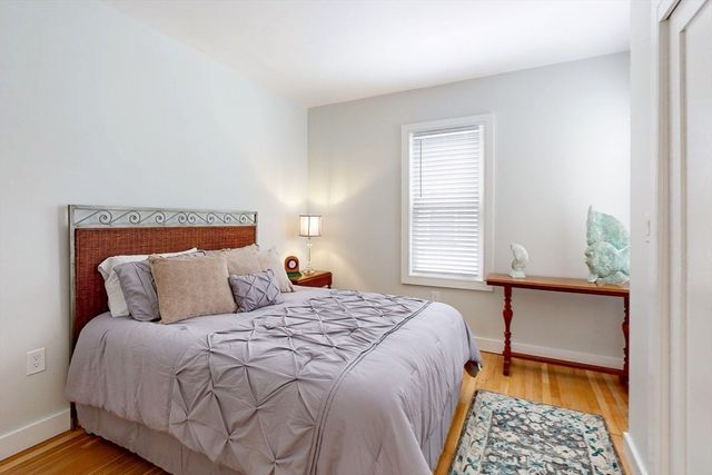 7 Madison Ave, Cambridge, MA 02140