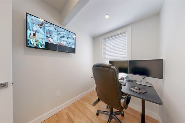 7 Madison Ave, Cambridge, MA 02140