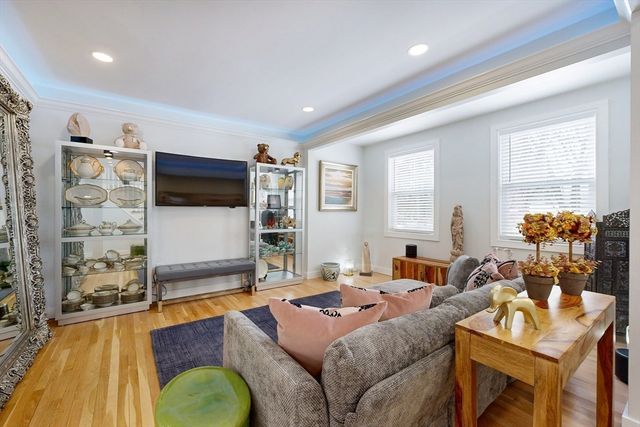 7 Madison Ave, Cambridge, MA 02140