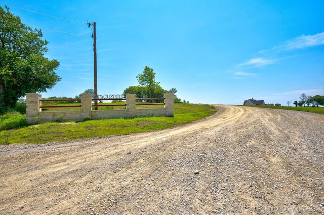 11 N 3994 Drive, Ramona, OK 74061