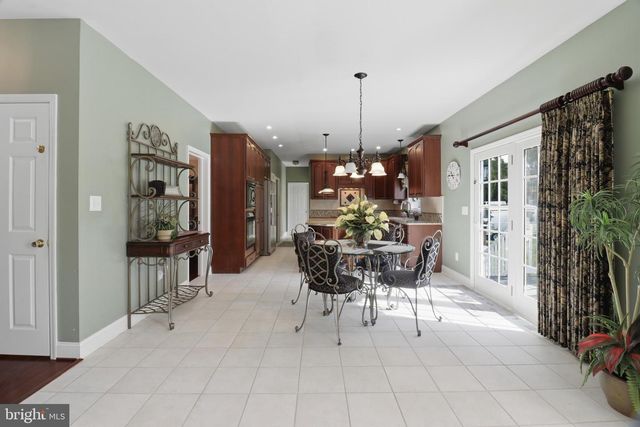 320 WHEATSHEAF DR, New Castle, DE 19720