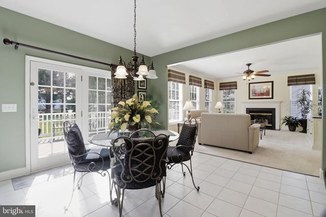 320 WHEATSHEAF DR, New Castle, DE 19720