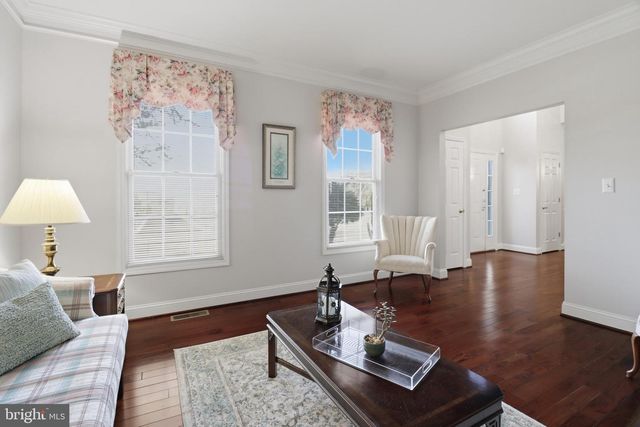 320 WHEATSHEAF DR, New Castle, DE 19720