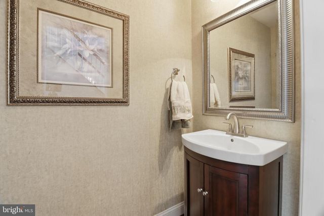 320 WHEATSHEAF DR, New Castle, DE 19720