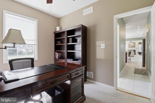 320 WHEATSHEAF DR, New Castle, DE 19720