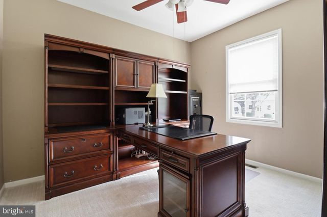 320 WHEATSHEAF DR, New Castle, DE 19720