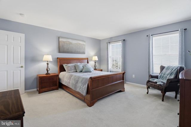 320 WHEATSHEAF DR, New Castle, DE 19720