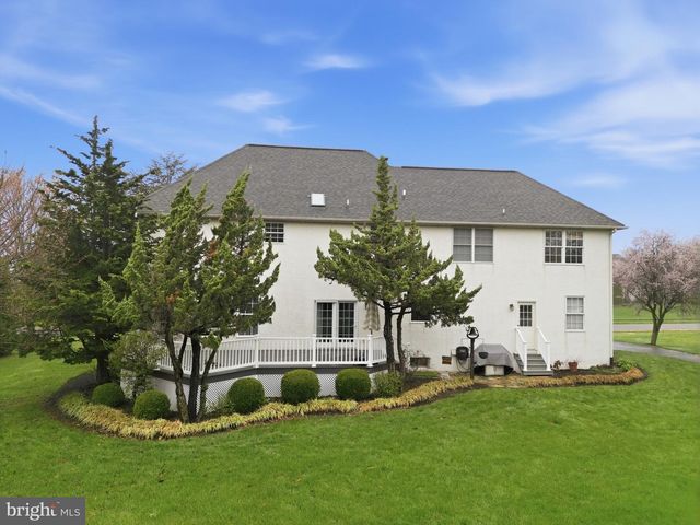 320 WHEATSHEAF DR, New Castle, DE 19720