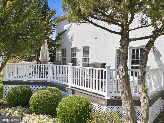 320 WHEATSHEAF DR, New Castle, DE 19720