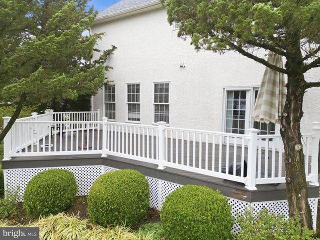 320 WHEATSHEAF DR, New Castle, DE 19720