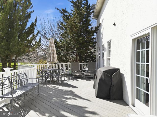 320 WHEATSHEAF DR, New Castle, DE 19720